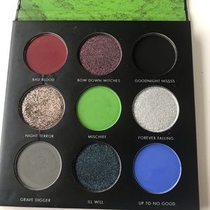 Beautiful Nightmare Halloween Eyeshadow Palette